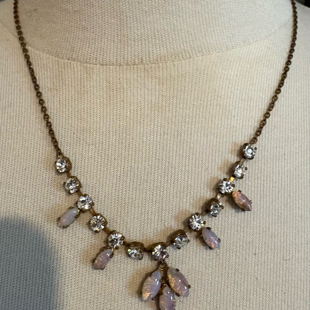Elegant Gold Tone Chain With Pink & White Stone Settings